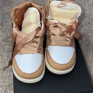 Nike Kids Satin-Laced High-Top Sneakers in Tan and White